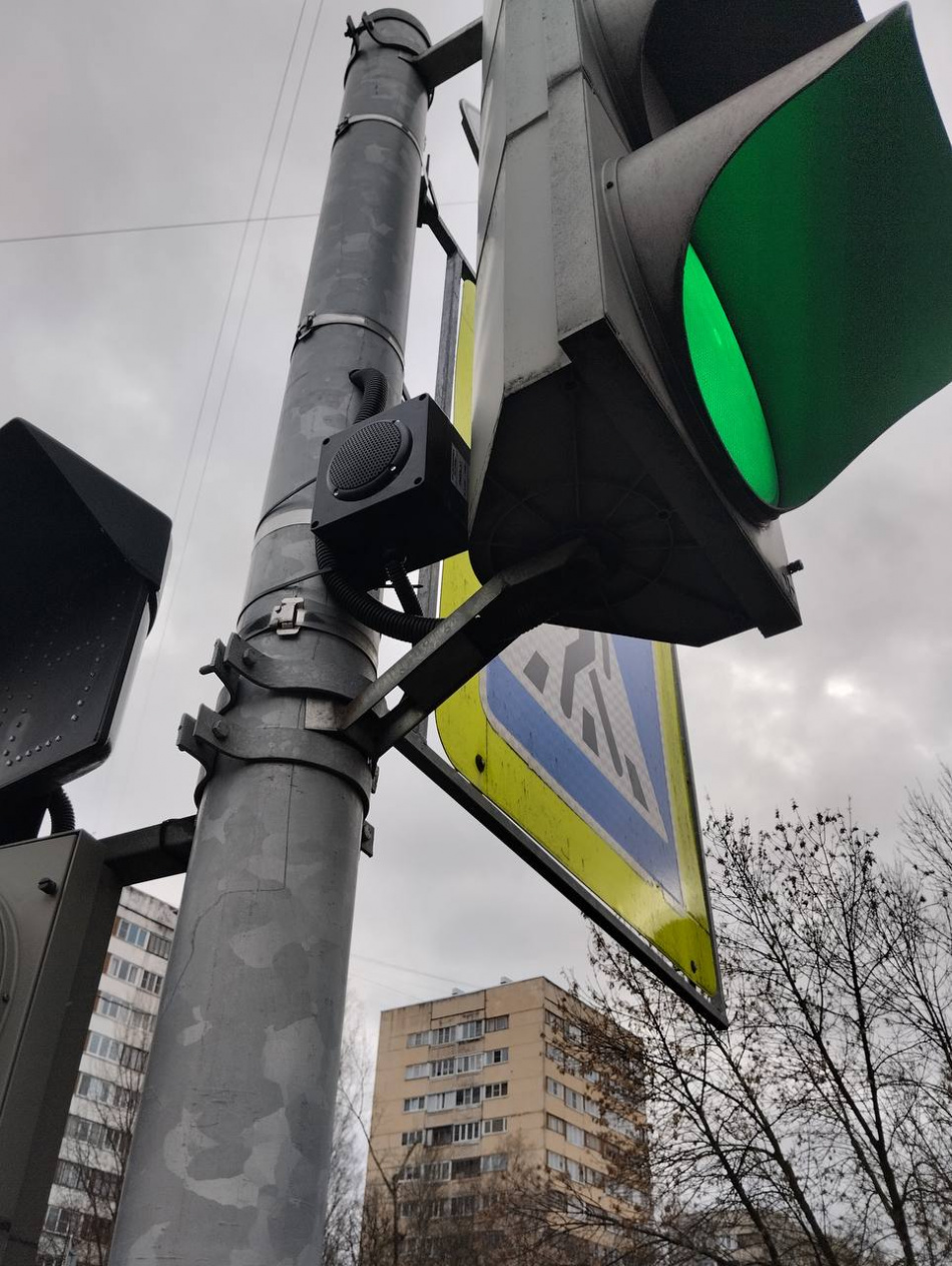 Новые светофоры появятся в четырех районах Петербурга